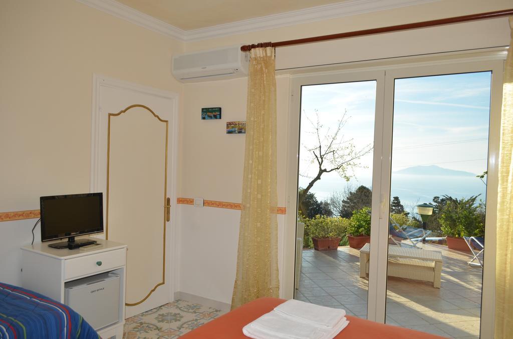 Le Ginestre Di Capri Bb & Holiday House Anacapri  Exteriör bild