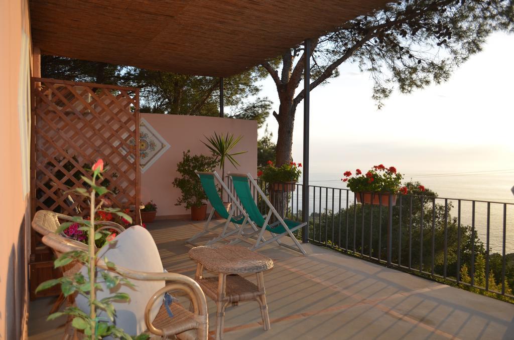 Le Ginestre Di Capri Bb & Holiday House Anacapri  Exteriör bild