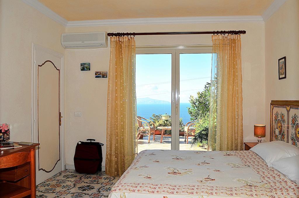 Le Ginestre Di Capri Bb & Holiday House Anacapri  Exteriör bild